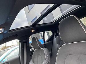 Volvo  XC40 Recharge R-Design, T5 Plug-in Hybrid