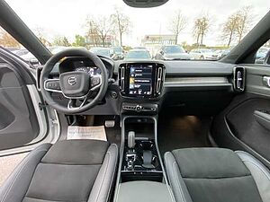 Volvo  XC40 Recharge R-Design, T5 Plug-in Hybrid