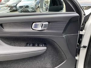 Volvo  XC40 Recharge R-Design, T5 Plug-in Hybrid