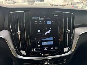 Volvo  V60 R-Design, B4 Mild-Hybrid Diesel