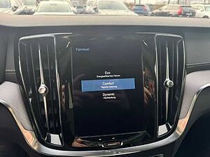 Volvo  V60 R-Design, B4 Mild-Hybrid Diesel