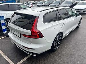 Volvo  V60 R-Design, B4 Mild-Hybrid Diesel