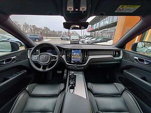Volvo  XC60 Recharge R-Design, T8 AWD Plug-in Hybrid