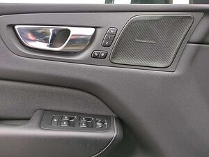 Volvo  XC60 Recharge R-Design, T8 AWD Plug-in Hybrid