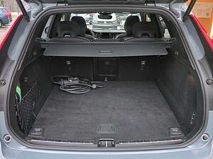 Volvo  XC60 Recharge R-Design, T8 AWD Plug-in Hybrid