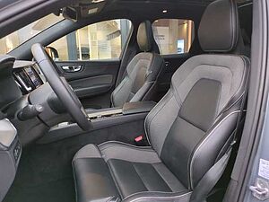 Volvo  XC60 Recharge R-Design, T8 AWD Plug-in Hybrid