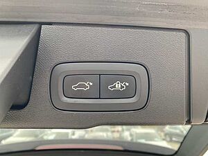 Volvo  XC60 R-Design, B5 Mild-Hybrid Diesel AWD