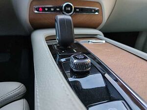 Volvo  XC90 Recharge Inscription Expression, T8 AWD Plug-in Hybrid, 7 Sitze