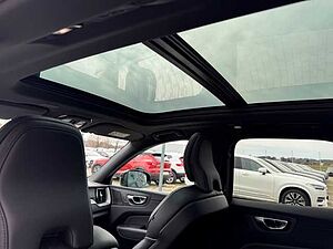 Volvo  XC60 Recharge R-Design, T6 AWD Plug-in Hybrid