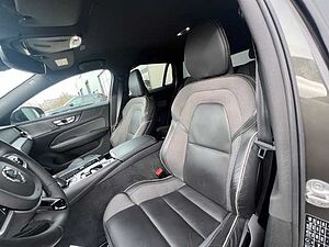 Volvo  V60 Recharge R-Design, T6 AWD Plug-in Hybrid