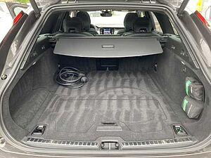 Volvo  V90 Recharge R-Design, T6 AWD Plug-in Hybrid