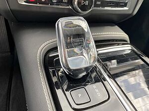 Volvo  V90 Recharge Plus, T6 AWD Plug-in Hybrid, Elektrisch/Benzin, Dark