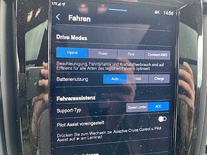 Volvo  V90 Recharge Plus, T6 AWD Plug-in Hybrid, Elektrisch/Benzin, Dark