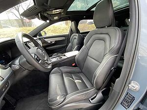 Volvo  V90 Recharge Plus, T6 AWD Plug-in Hybrid, Elektrisch/Benzin, Dark