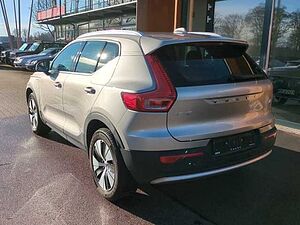 Volvo  XC40 Recharge Core, T4 Plug-in Hybrid, Elektrisch/Benzin, Bright