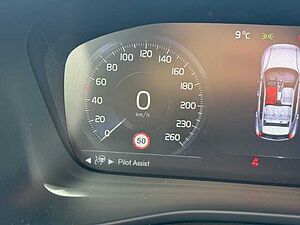 Volvo  XC40 Recharge Plus, T5 Plug-in Hybrid, Elektrisch/Benzin, Dark