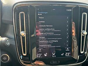 Volvo  XC40 Recharge Plus, T5 Plug-in Hybrid, Elektrisch/Benzin, Dark