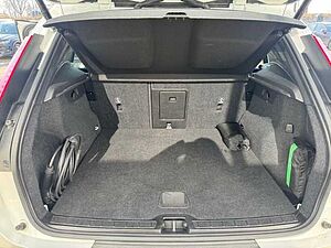 Volvo  XC40 Recharge Plus, T5 Plug-in Hybrid, Elektrisch/Benzin, Dark