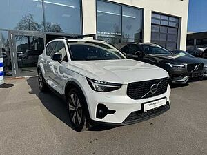 Volvo  XC40 Recharge Plus, T5 Plug-in Hybrid, Elektrisch/Benzin, Dark