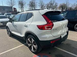 Volvo  XC40 Recharge Plus, T5 Plug-in Hybrid, Elektrisch/Benzin, Dark