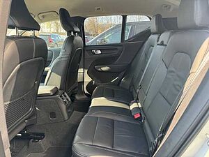 Volvo  XC40 Recharge Plus, T5 Plug-in Hybrid, Elektrisch/Benzin, Dark
