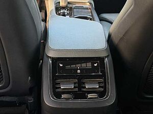 Volvo  XC90 Recharge Inscription Expression, T8 AWD Plug-in Hybrid, 7 Sitze