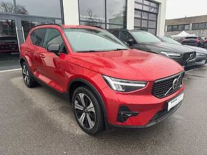 Volvo  XC40 Recharge Plus, T4 Plug-in Hybrid, Elektrisch/Benzin, Dark