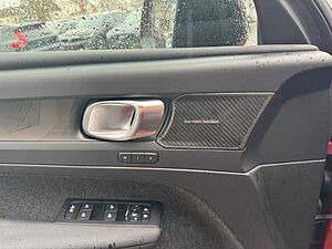 Volvo  XC40 Recharge Plus, T4 Plug-in Hybrid, Elektrisch/Benzin, Dark