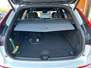 Volvo  XC60 Recharge R-Design, T8 AWD Plug-in Hybrid