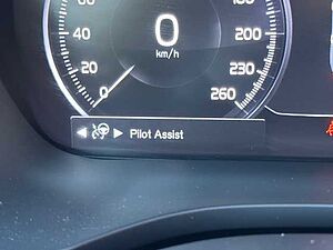 Volvo  XC60 Recharge R-Design, T8 AWD Plug-in Hybrid