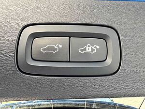Volvo  V60 Recharge R-Design, T6 AWD Plug-in Hybrid