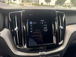 Volvo  XC60 B6 Mild-Hybrid Benzin AWD Automatikgetriebe (228kW/310PS) R-Design