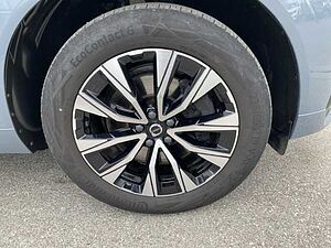 Volvo  XC60 Plus, B4 AWD Mild-Hybrid, Diesel, Dark