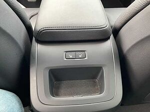 Volvo  XC60 Plus, B4 AWD Mild-Hybrid, Diesel, Dark