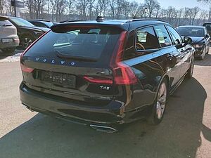 Volvo  V90 T4 Automatikgetriebe (140kW/190PS) R-Design