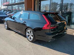 Volvo  V90 T4 Automatikgetriebe (140kW/190PS) R-Design