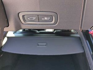 Volvo  V90 T4 Automatikgetriebe (140kW/190PS) R-Design