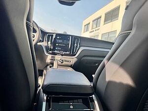 Volvo  XC60 R-Design, B5 AWD Mild-Hybrid Diesel