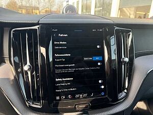 Volvo  XC60 R-Design, B5 AWD Mild-Hybrid Diesel