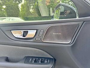 Volvo  S60 Ultimate, B5 AWD Mild-Hybrid, Benzin, Dark