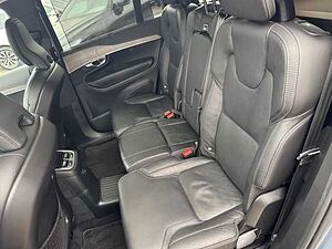 Volvo  XC90 Recharge Plus, T8 AWD Plug-in Hybrid, Elektrisch/Benzin, Dark, 7 Sitze