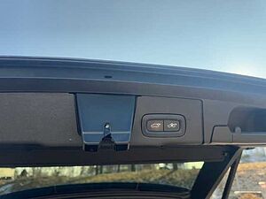 Volvo  XC60 Recharge Ultimate, T8 AWD Plug-in Hybrid, Elektrisch/Benzin, Bright