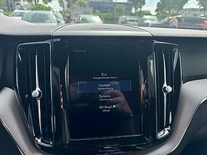 Volvo  XC60 B5 Mild-Hybrid Diesel AWD Automatikgetriebe (173kW/235PS) R-Design