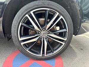 Volvo  XC60 B5 Mild-Hybrid Diesel AWD Automatikgetriebe (173kW/235PS) R-Design