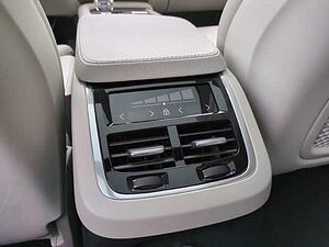 Volvo  XC90 Recharge Inscription, T8 AWD plug-in hybrid, 7 Sitze