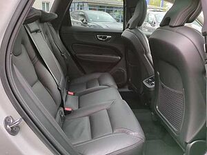 Volvo  XC60 Ultimate, B4 AWD Mild-Hybrid, Diesel, Bright