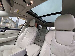 Volvo  XC60 Recharge Inscription, T8 AWD Plug-in Hybrid