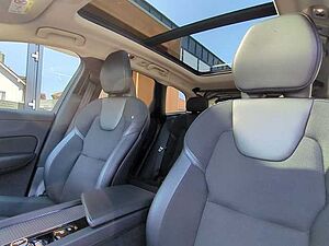 Volvo  XC60 Recharge R-Design Expression, T6 AWD Plug-in Hybrid