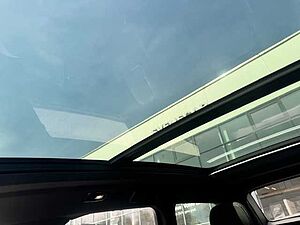 Volvo  V90 Recharge Ultimate, T8 AWD Plug-in Hybrid, Elektrisch/Benzin, Dark