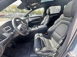 Volvo  V90 Recharge Ultimate, T8 AWD Plug-in Hybrid, Elektrisch/Benzin, Dark